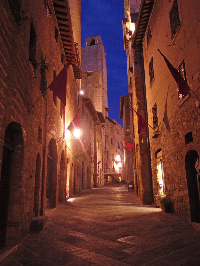 Nighttime on Via San Matteo