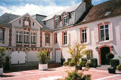 House of Salon in Le Mesnil-sur-Oger in the Cotê des Blancs subregion of Champagne. Photo courtesy of Champagne Salon & Delamotte.