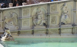 Fonte Gaia (Fountain of Joy), with beautifully-executed bas-reliefs of the Madonna. The fountain was constructed as an endpoint to a system of conduits commissioned by the Council of Nine. Photo form Wikipedia.