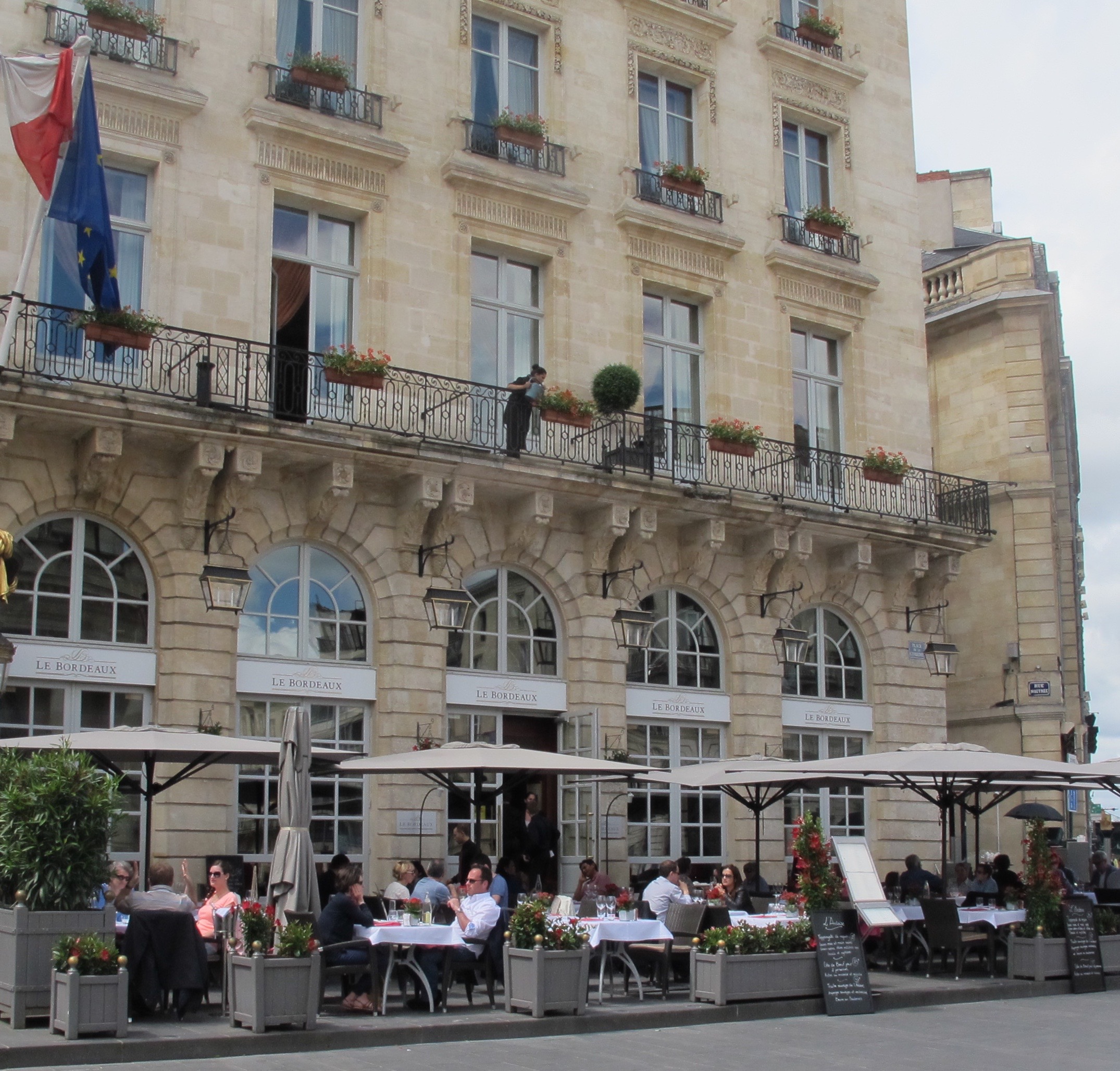 Travel Curious Often - Hotel Finds: Bordeaux