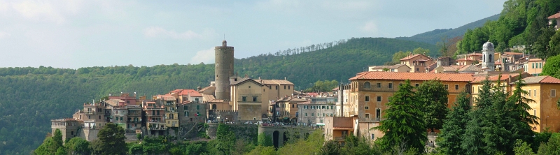 The tiny village of Nemni offers some of the most picturesque views in the Roman Hills.